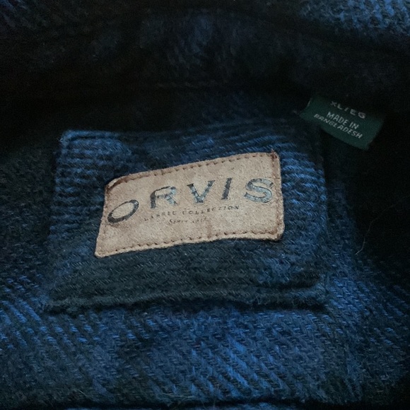 Orvis dark blue/black plaid heavy button down shirt - Picture 2 of 2